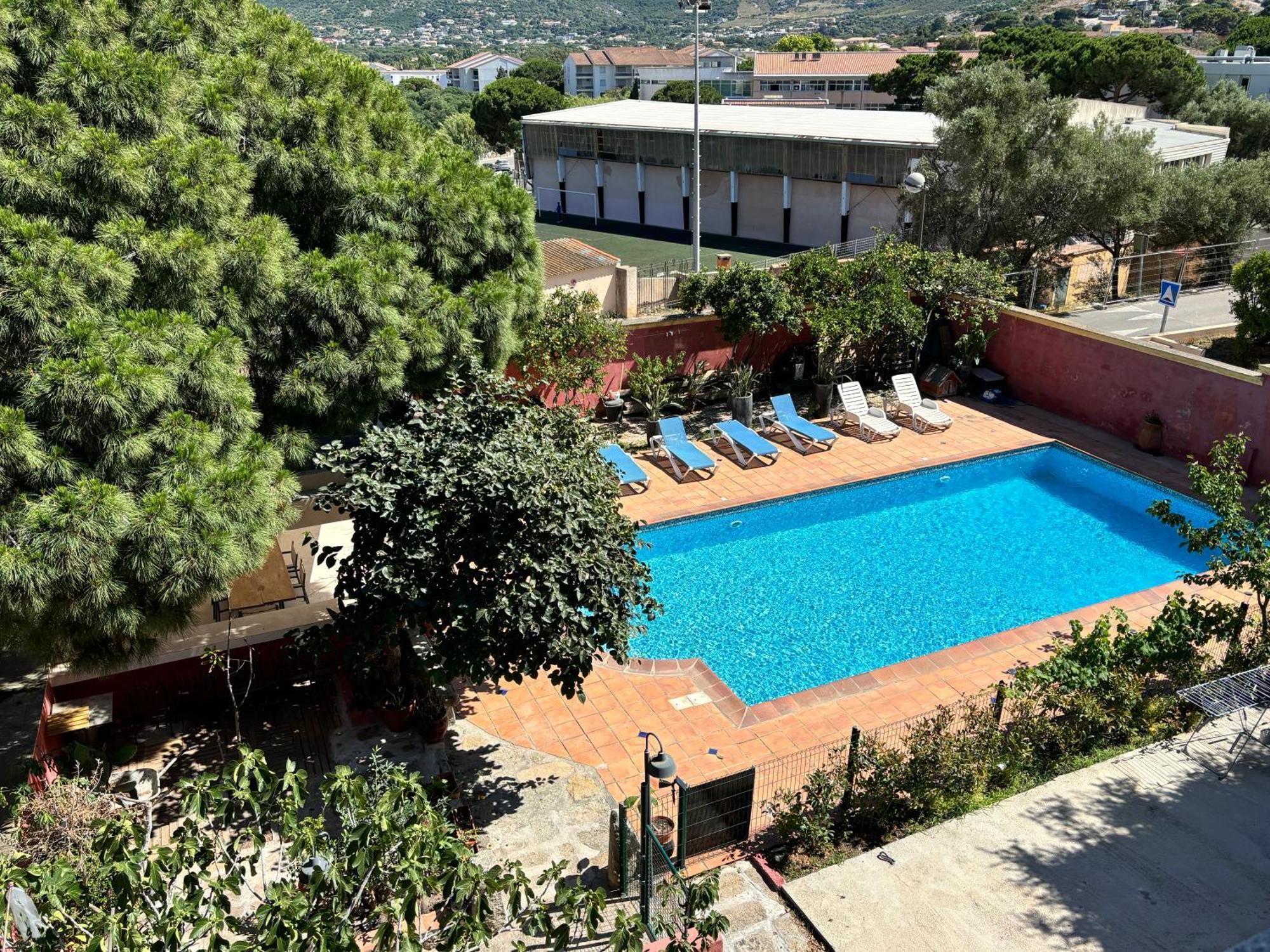 Residence Antonia Appartements Avec Piscine Commune - Centre Ville Calvi Calvi  Esterno foto